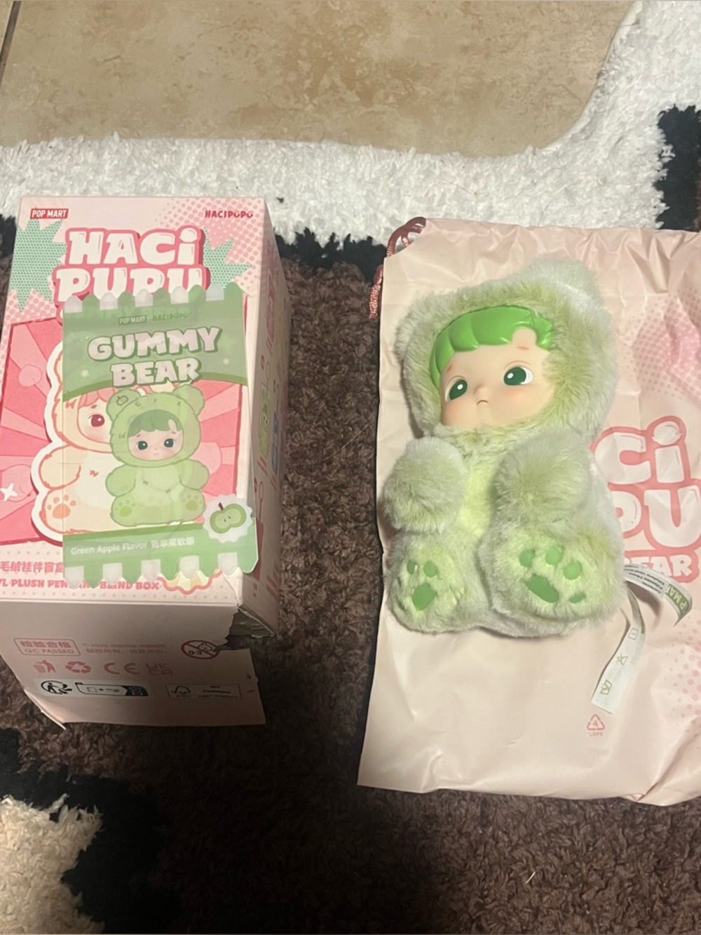 POP Mart Hacipupu Gummy Bear Green Apple plushie pendant